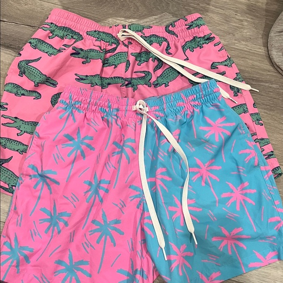 chubbies Other - Chubbies swim trunks 2 pair bundle Small / inseam 5.5” Miami Vice Palm Beach